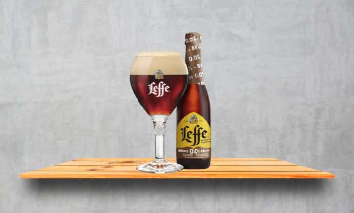 Leffe Bruin flesje en glas